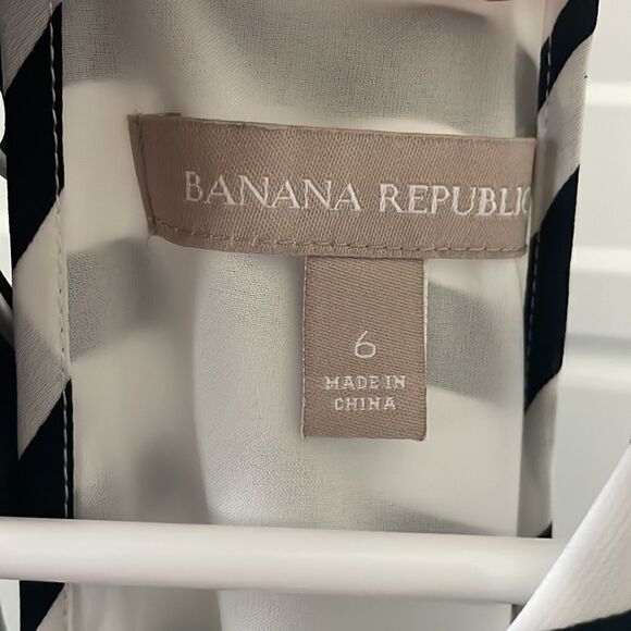 Banana Republic Black & White Striped Shift Dress - Picture 4 of 6